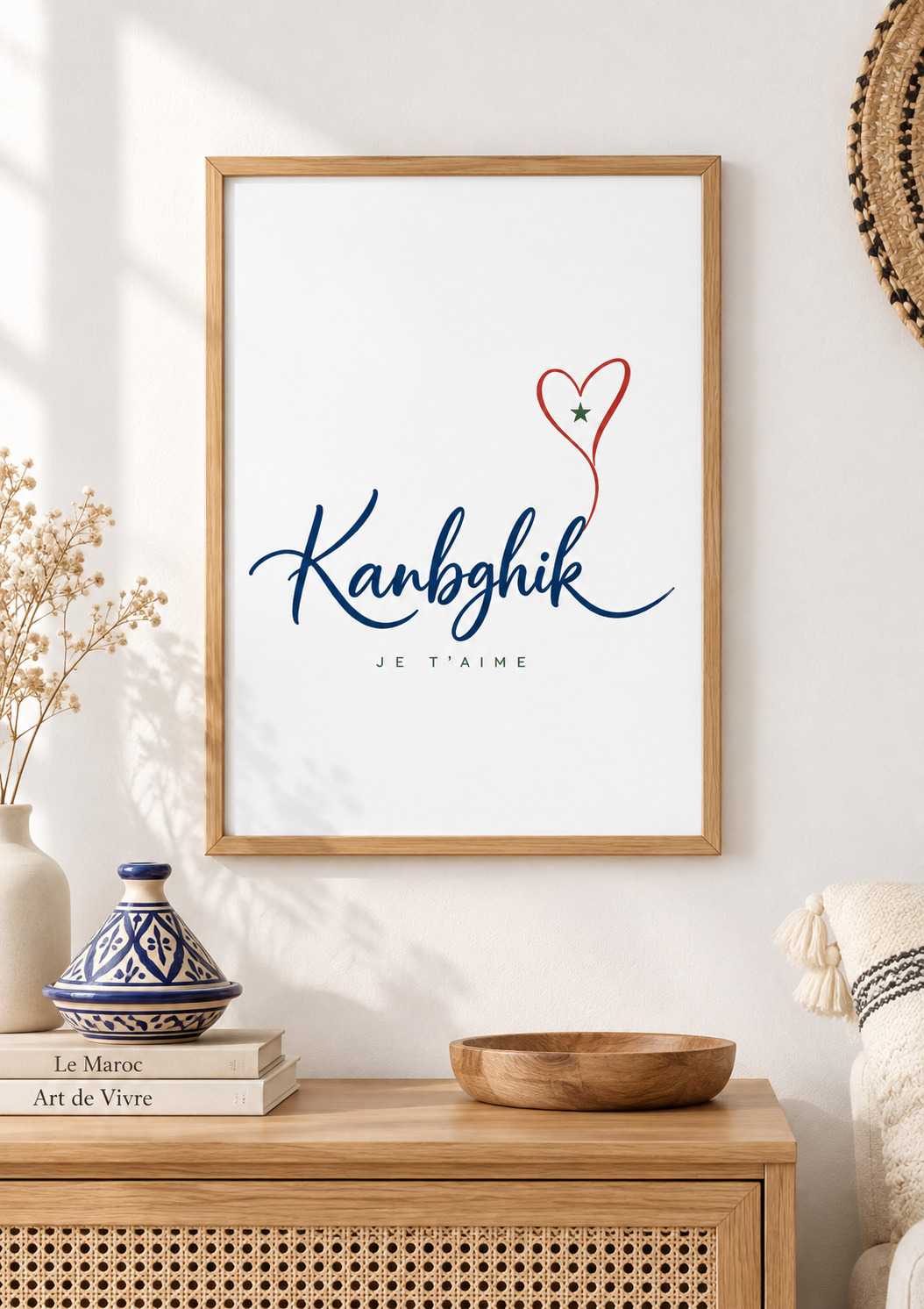 Affiche Kanbghik Je t’aime présentée dans un intérieur